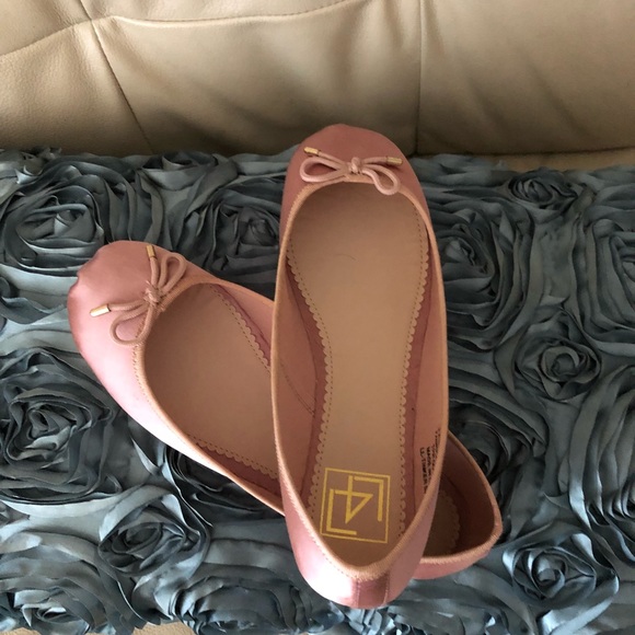 Pink ballet flats - Picture 2 of 3